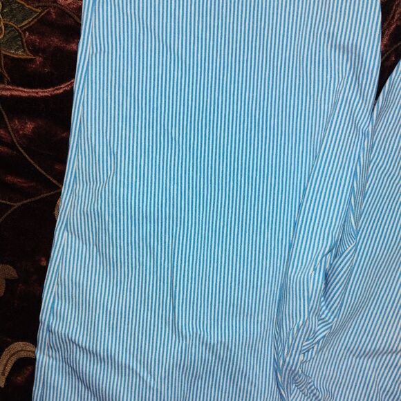 Donna Ricco Light Blue Striped Women's Bermuda Shorts - Picture 8 of 9